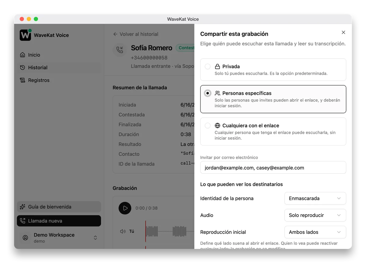 WaveKat Voice en Mac — el panel para compartir de una llamada grabada: los tres niveles de acceso, un campo de invitación y los controles de lo que pueden ver los destinatarios.